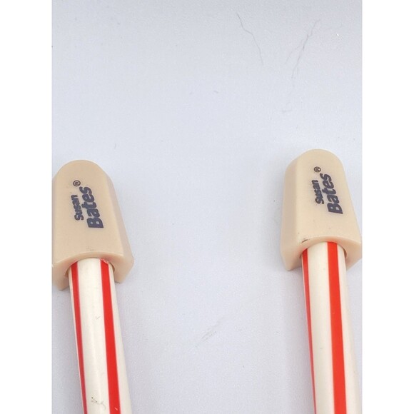 Vintage Christmas 10” Knitting Needles Gift Set Susan Bates Candy Cane 8 9 10 - Picture 9 of 16